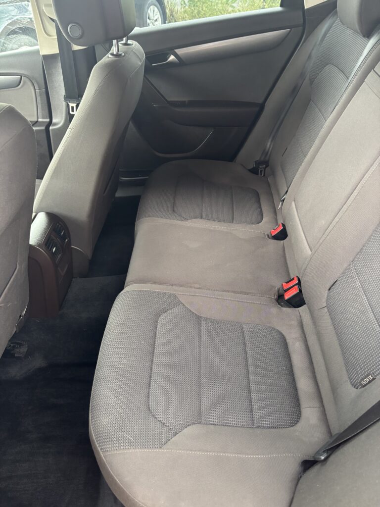 Vw Passat 1.6D,an 2011 – foto 7