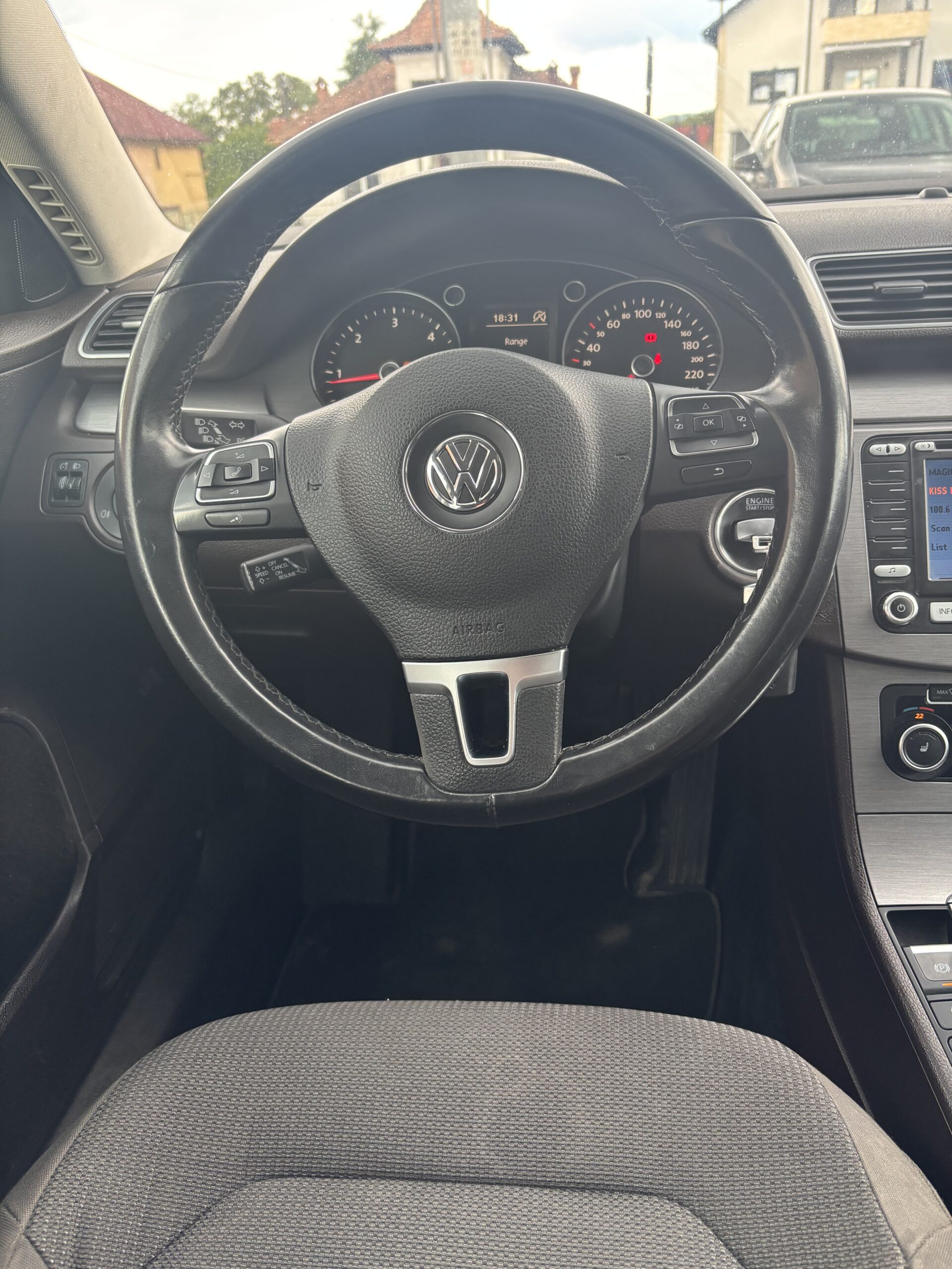 Vw Passat 1.6D,an 2011 – foto 10