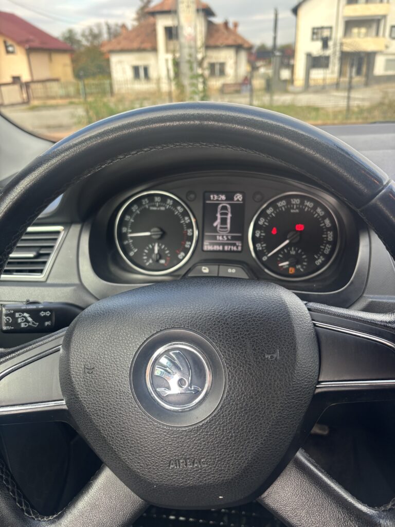 Skoda Rapid,1.6D,an 2012 – foto 9