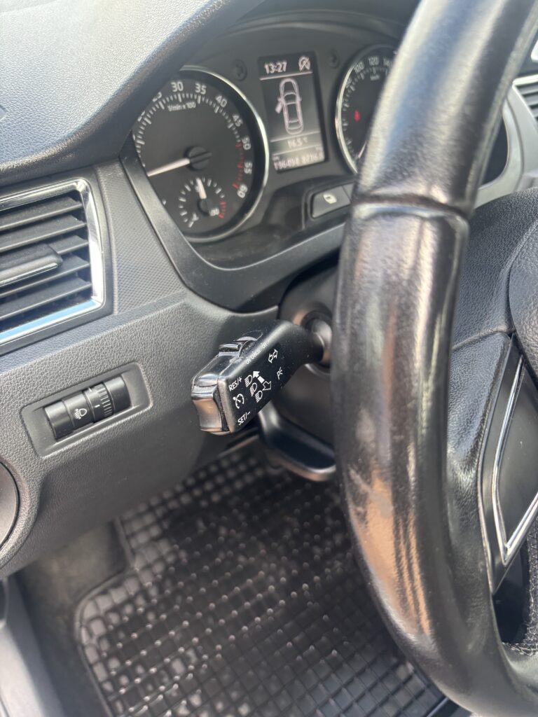 Skoda Rapid,1.6D,an 2012 – foto 12