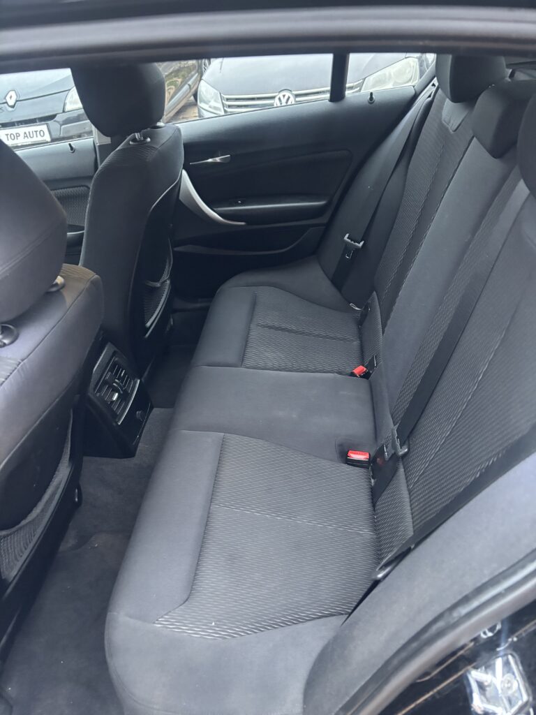 BMW SERIA 1 116 Benzină an 2012 – foto 7