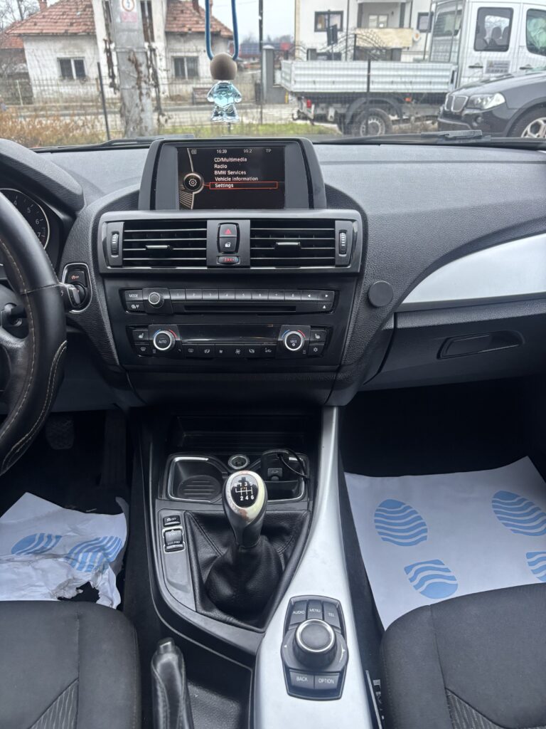 BMW SERIA 1 116 Benzină an 2012 – foto 9