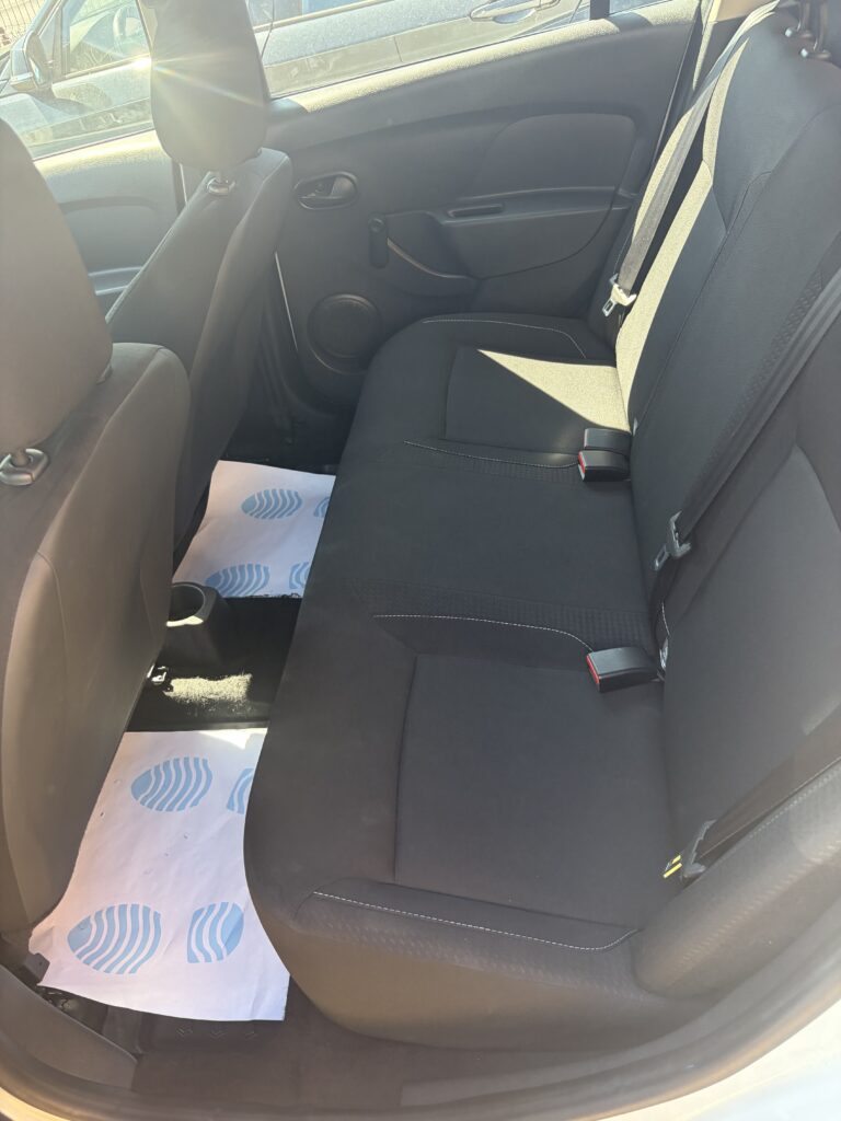 Dacia Logan – foto 8