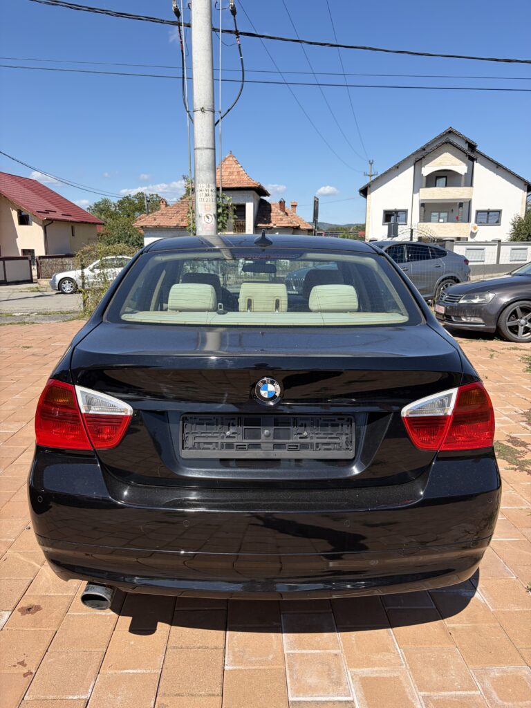 BMW seria 3 E90 – foto 4