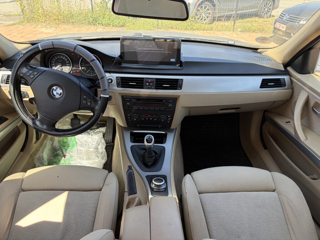 BMW seria 3 E90 – foto 6